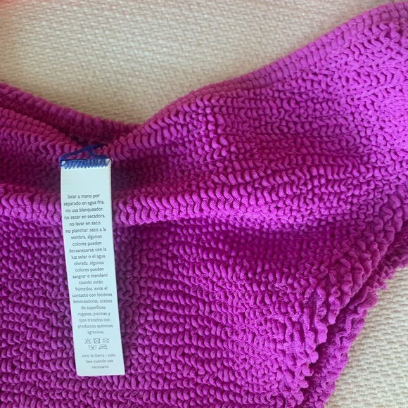 Bond-eye one piece cut out swimsuit one size fits all - Picture 5 of 7